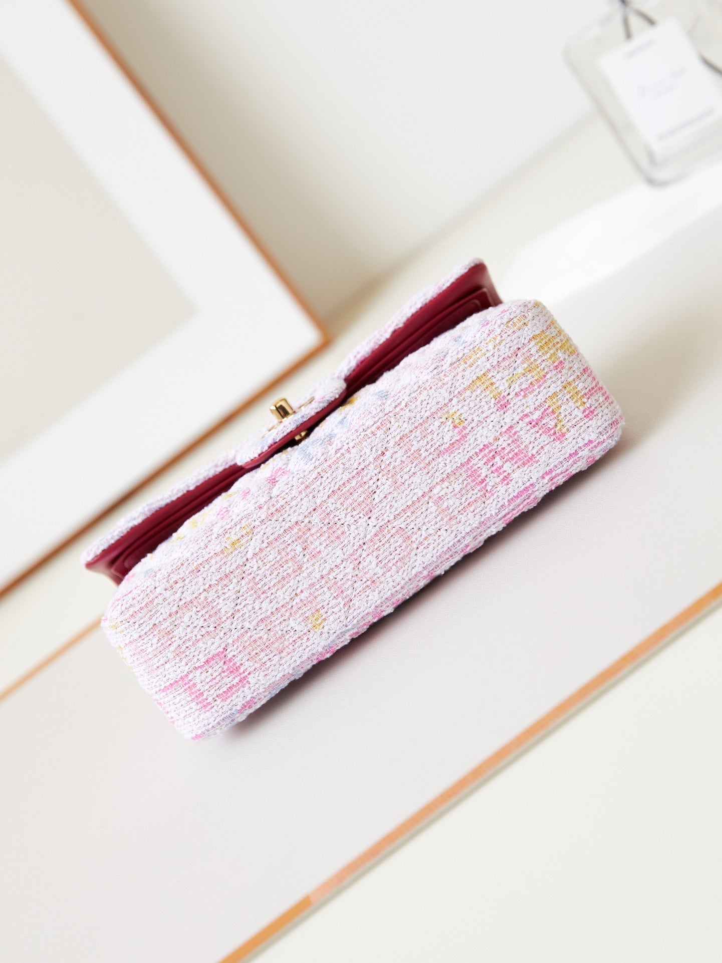 ＣＨＮＥＬCLASSIC HANDBAG