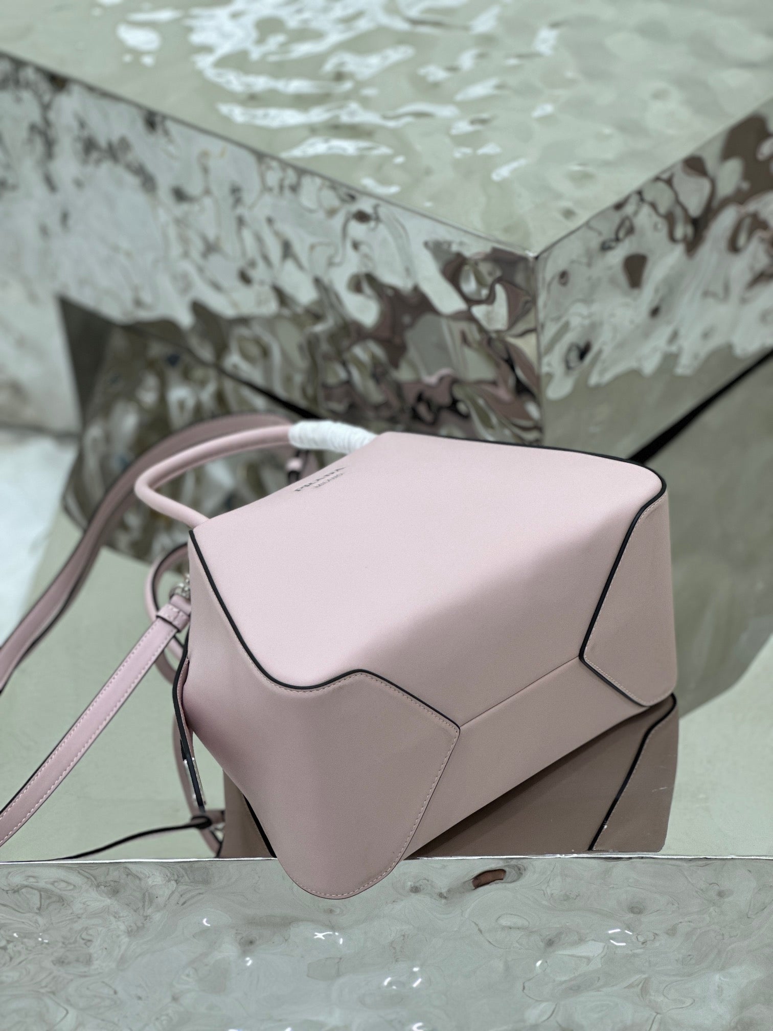ＰＲＤＡ SUPERNOVA MEDIUM LEATHER TOP HANDLE BAG LIGHT PINK