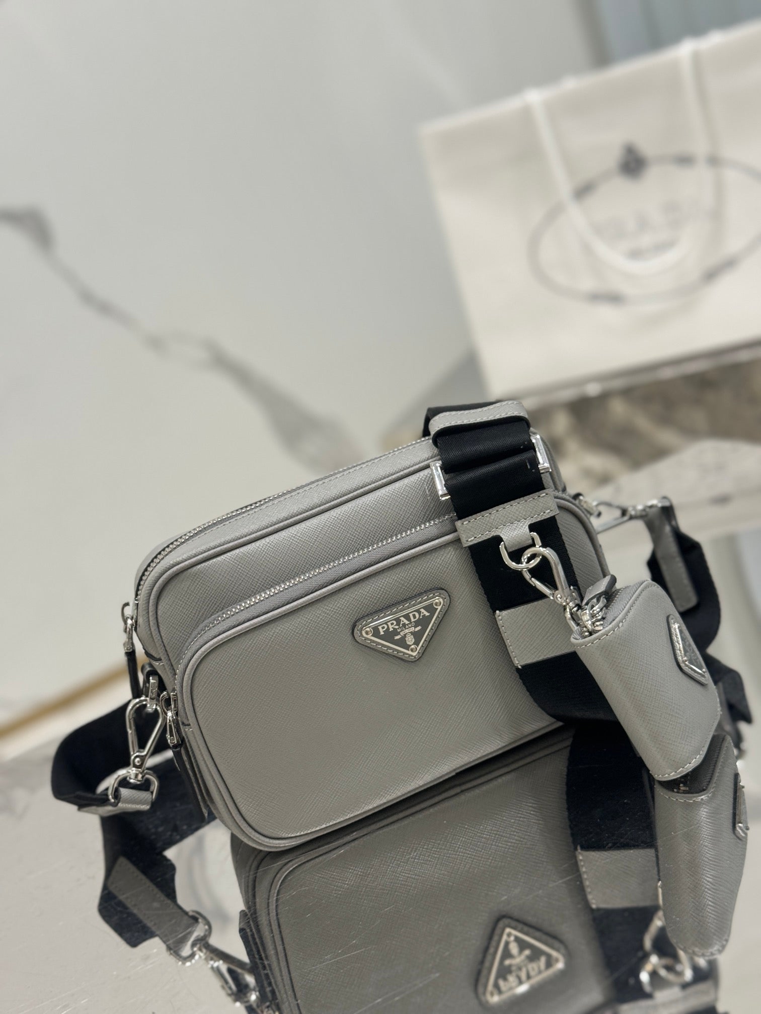 ＰＲＤＡ SAFFIANO LEATHER SHOULDER BAG MARBLE GRAY