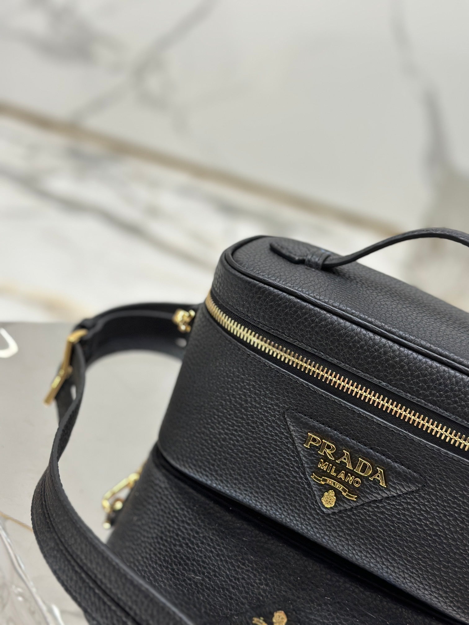 ＰＲＤＡ LEATHER MINI BAG BLACK