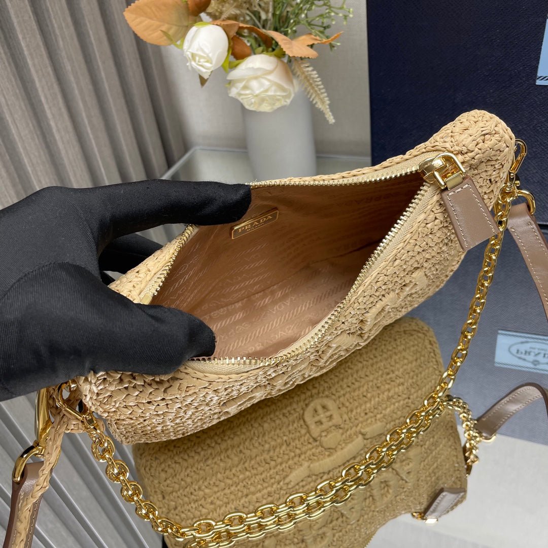 ＰＲＤＡ RE-EDITION CROCHET MINI-BAG