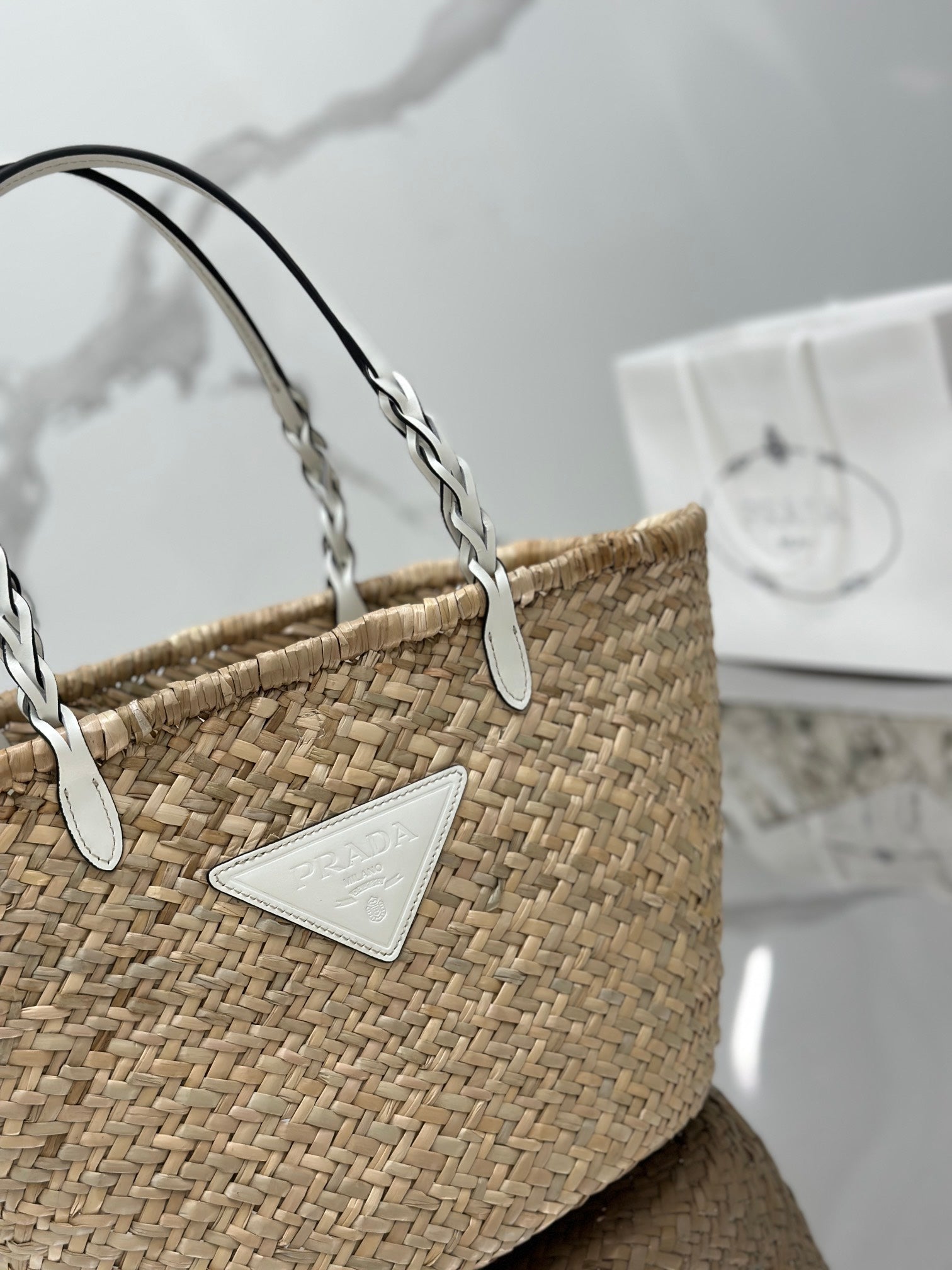 ＰＲＤＡ WOVEN PALM AND LEATHER TOTE BAG