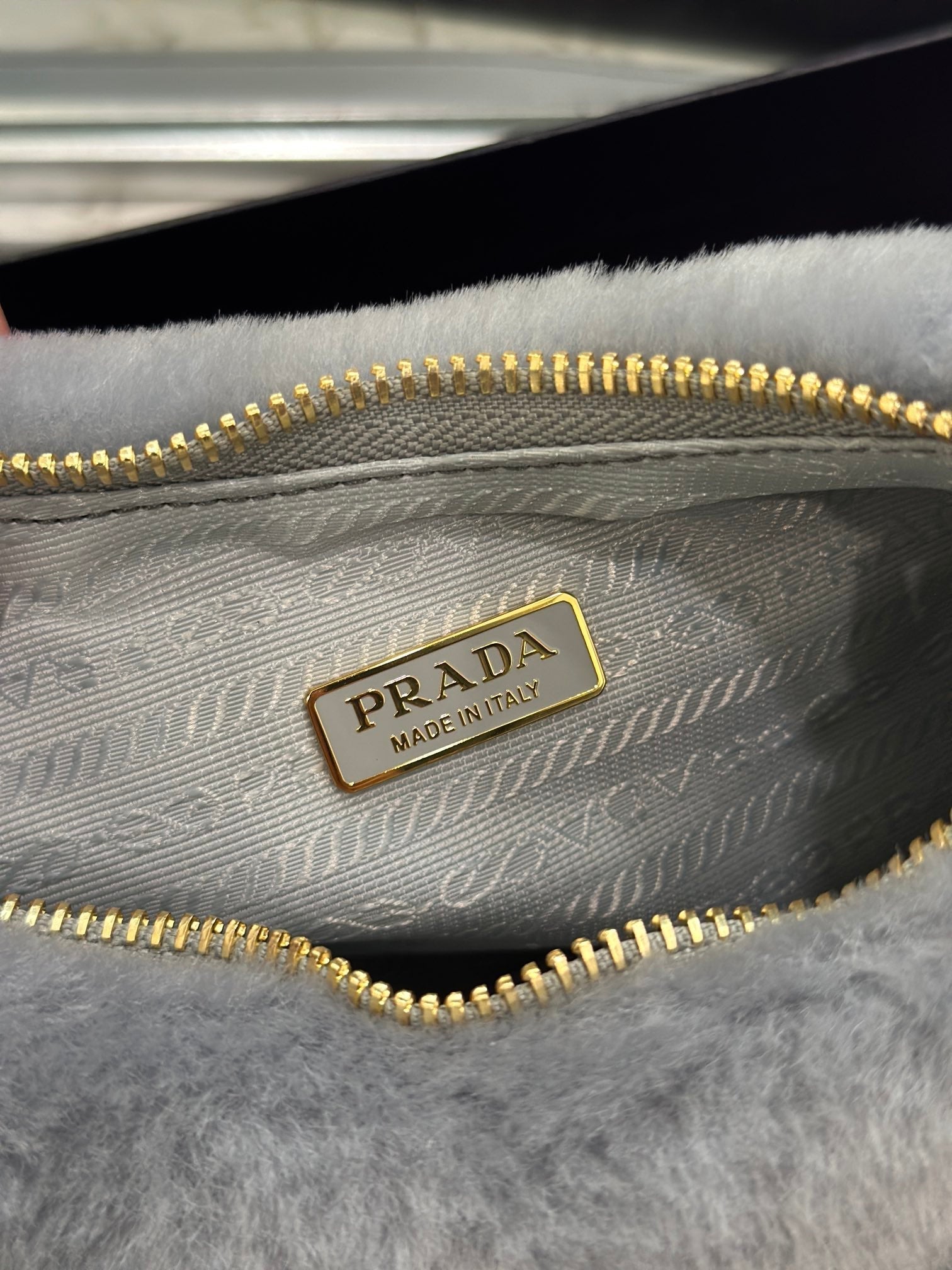 ＰＲＤＡ RE-EDITION SHEARLING MINI-BAG CORNFLOWER