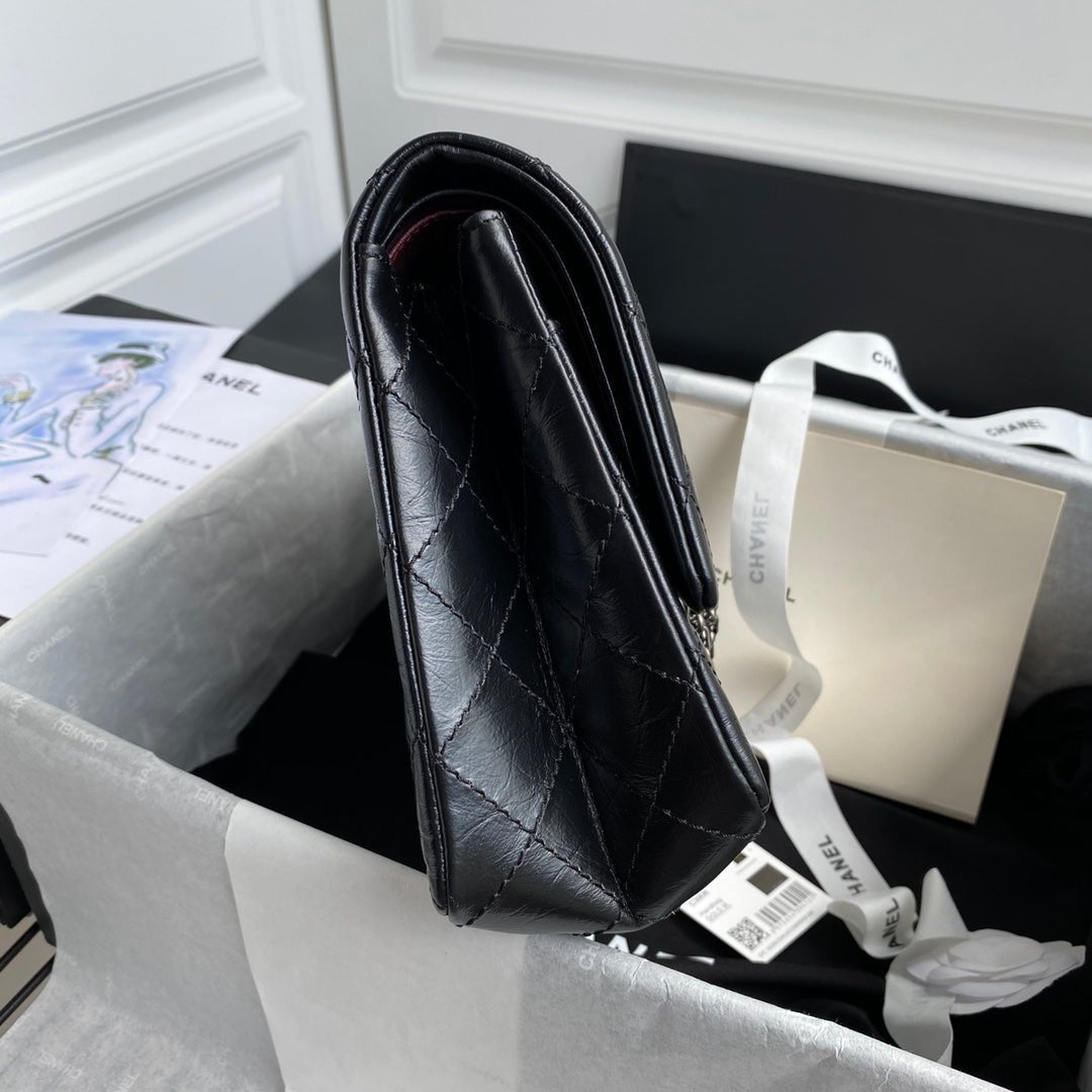 ＣＨＮＥＬ LARGE 2.55 HANDBAG SILVER METAL