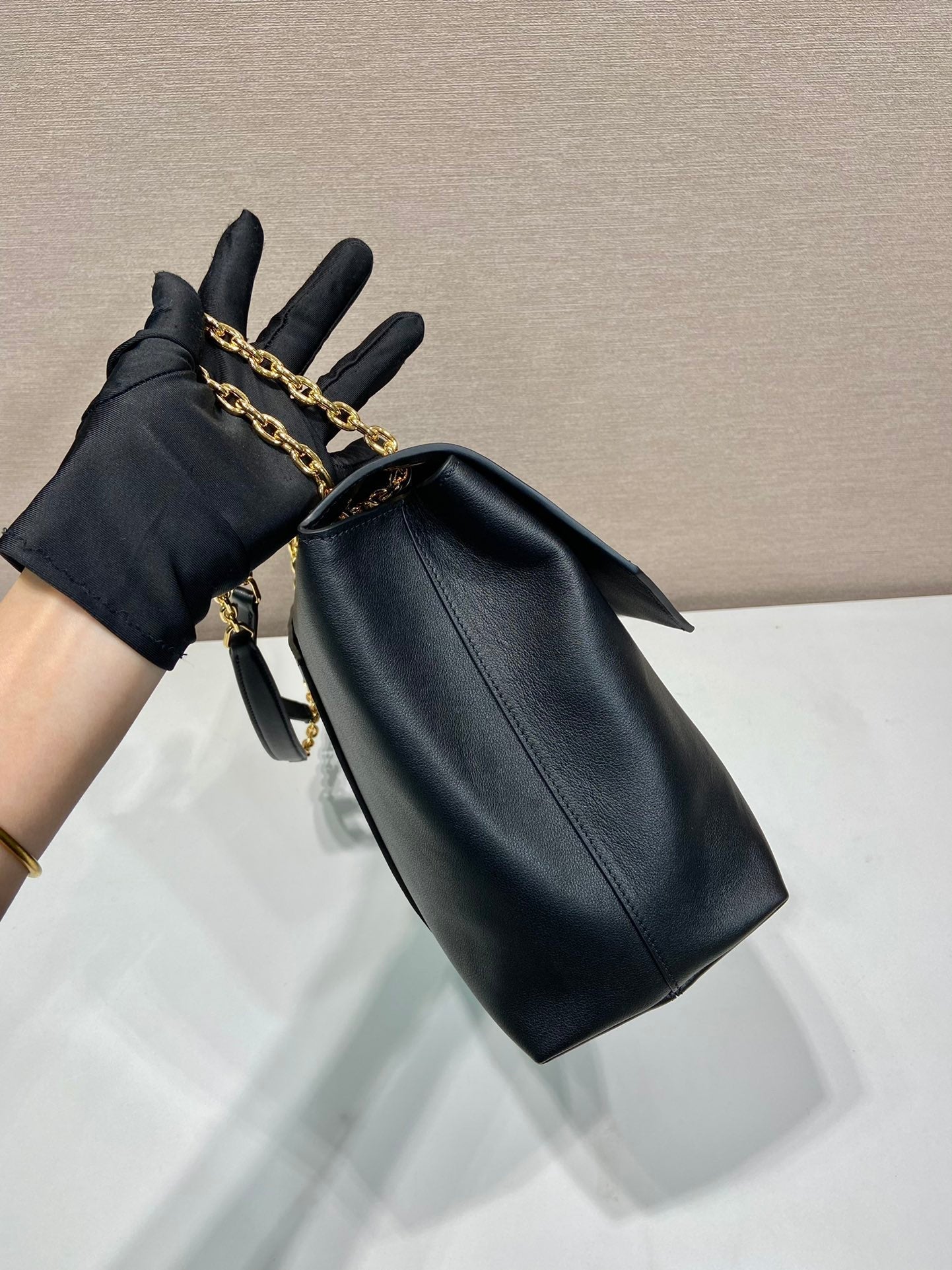 ＰＲＤＡ DOUX EXTRA LARGE LEATHER SHOULDER BAG BLACK