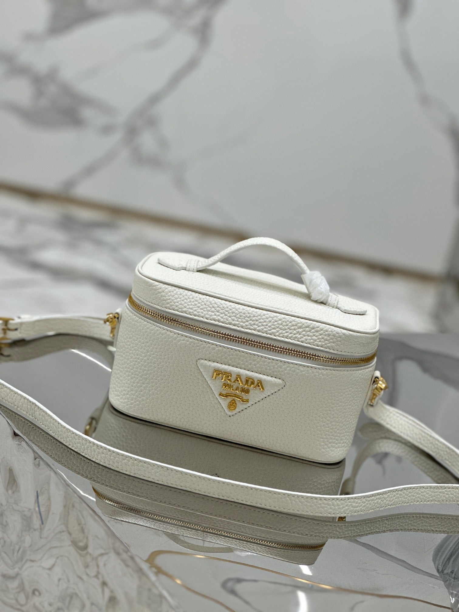 ＰＲＤＡ LEATHER MINI BAG WHITE
