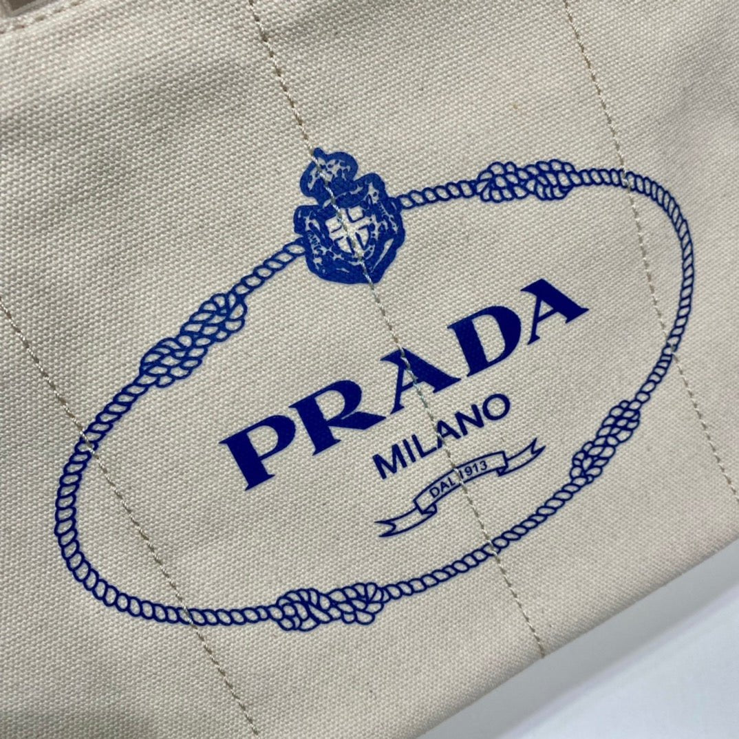 ＰＲＤＡ GIARDINIERA SMALL TOTE WHITE