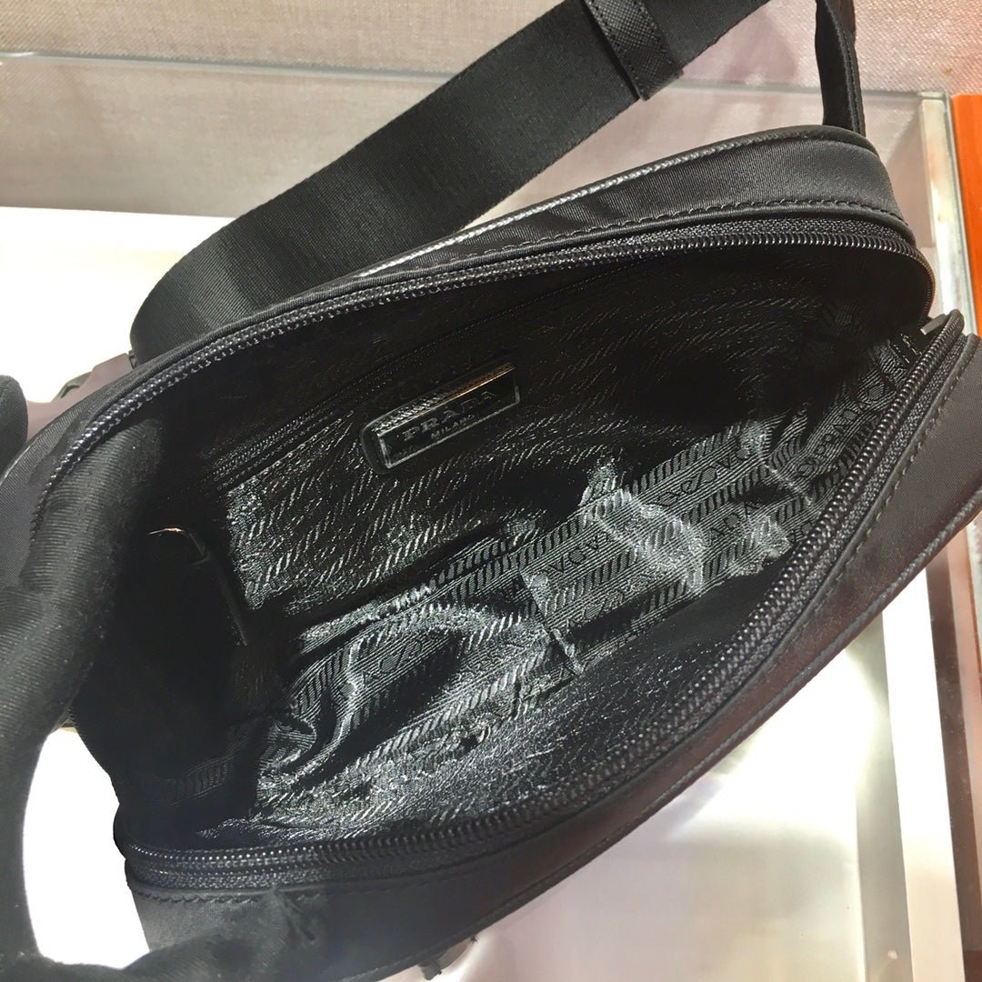 ＰＲＤＡ RE-NYLON BELT BAG