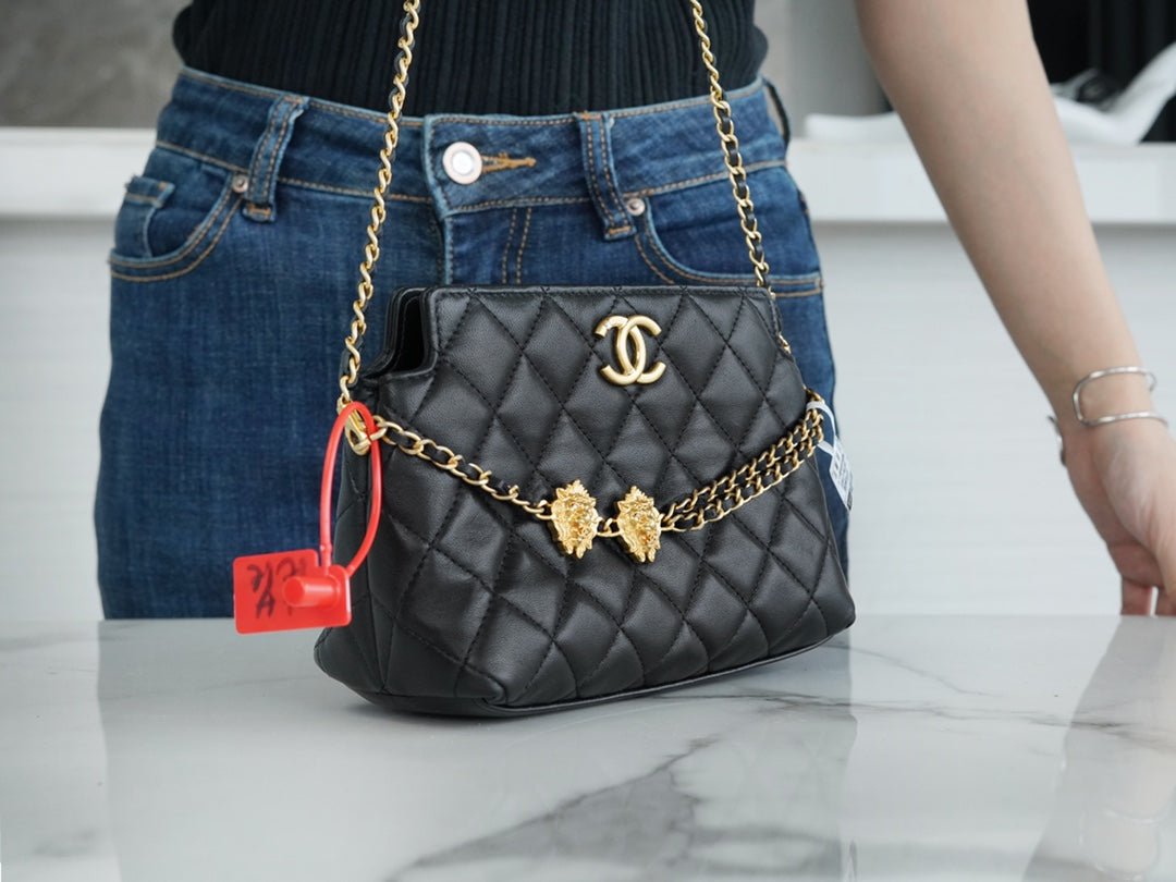 ＣＨＮＥＬMATELASSE CHAIN SHOULDER BAG