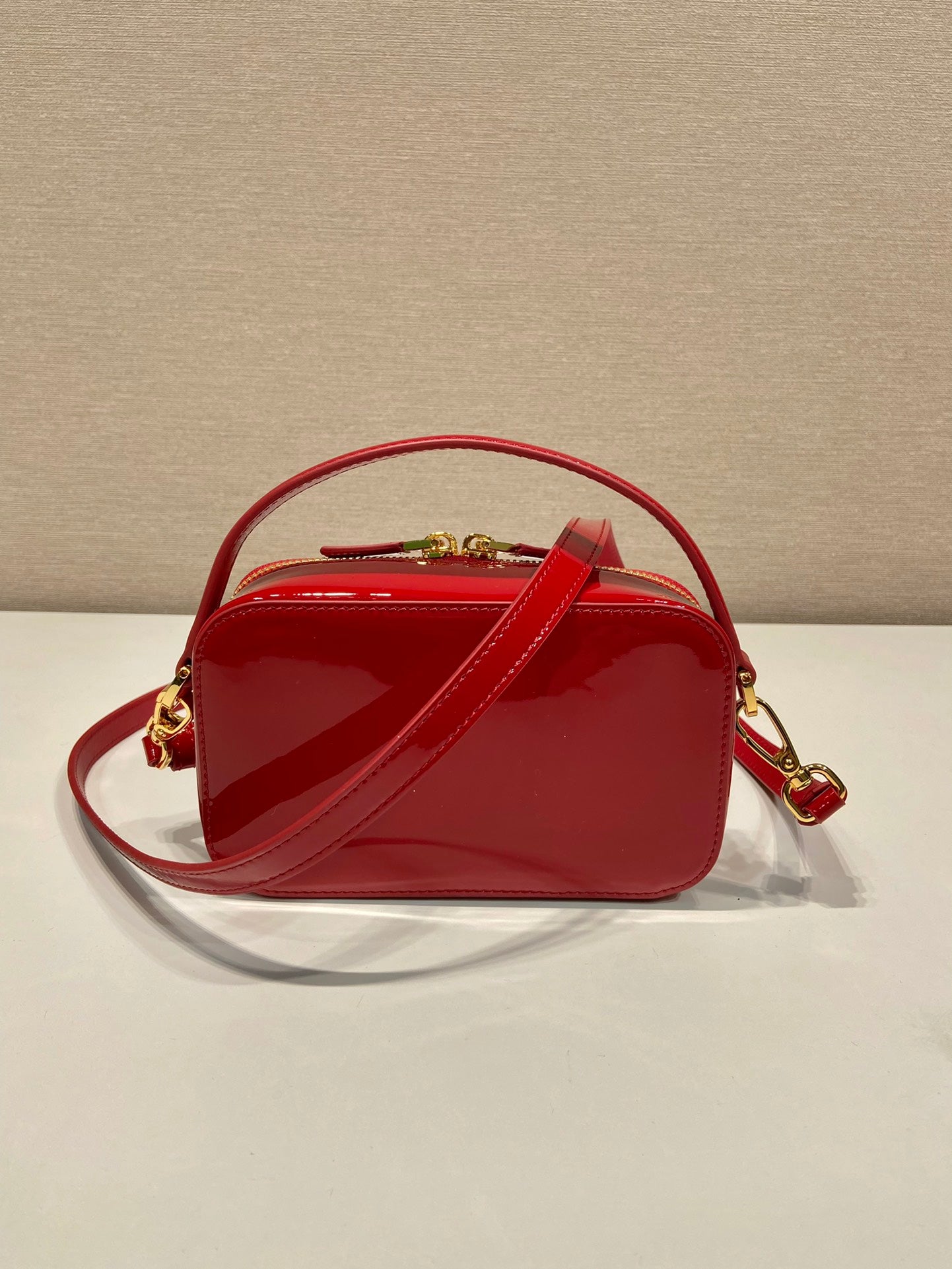 ＰＲＤＡ ODETTE PATENT LEATHER MINI BAG RED