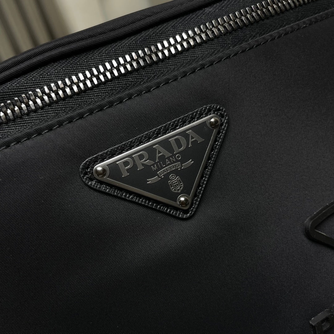 ＰＲＤＡ RE-NYLON AND SAFFIANO LEATHER BELT BAG