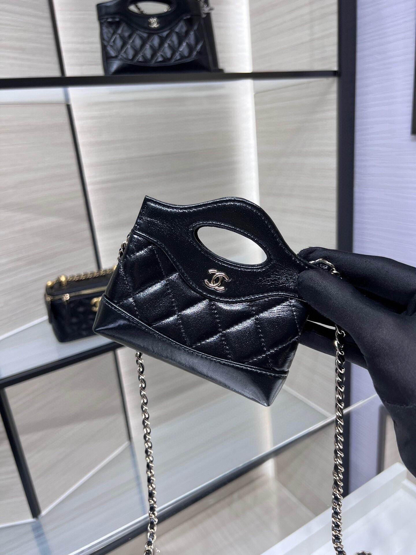 ＣＨＮＥＬCLUTCH WITH CHAIN