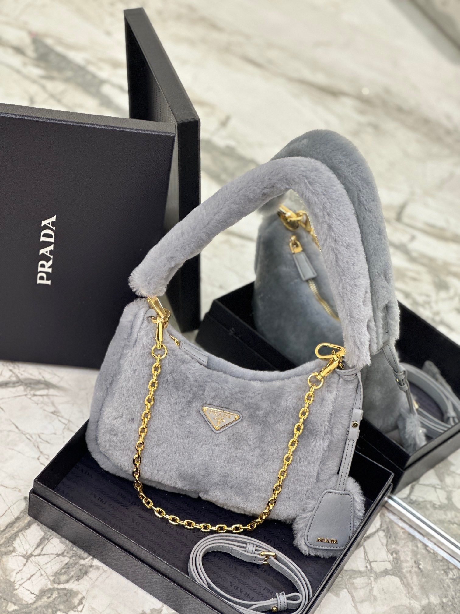 ＰＲＤＡ RE-EDITION SHEARLING MINI-BAG CORNFLOWER