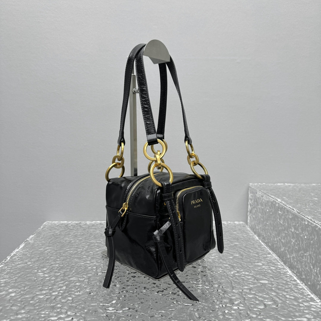ＰＲＤＡ DANGLE LEATHER TOP-HANDLE MINI-BAG