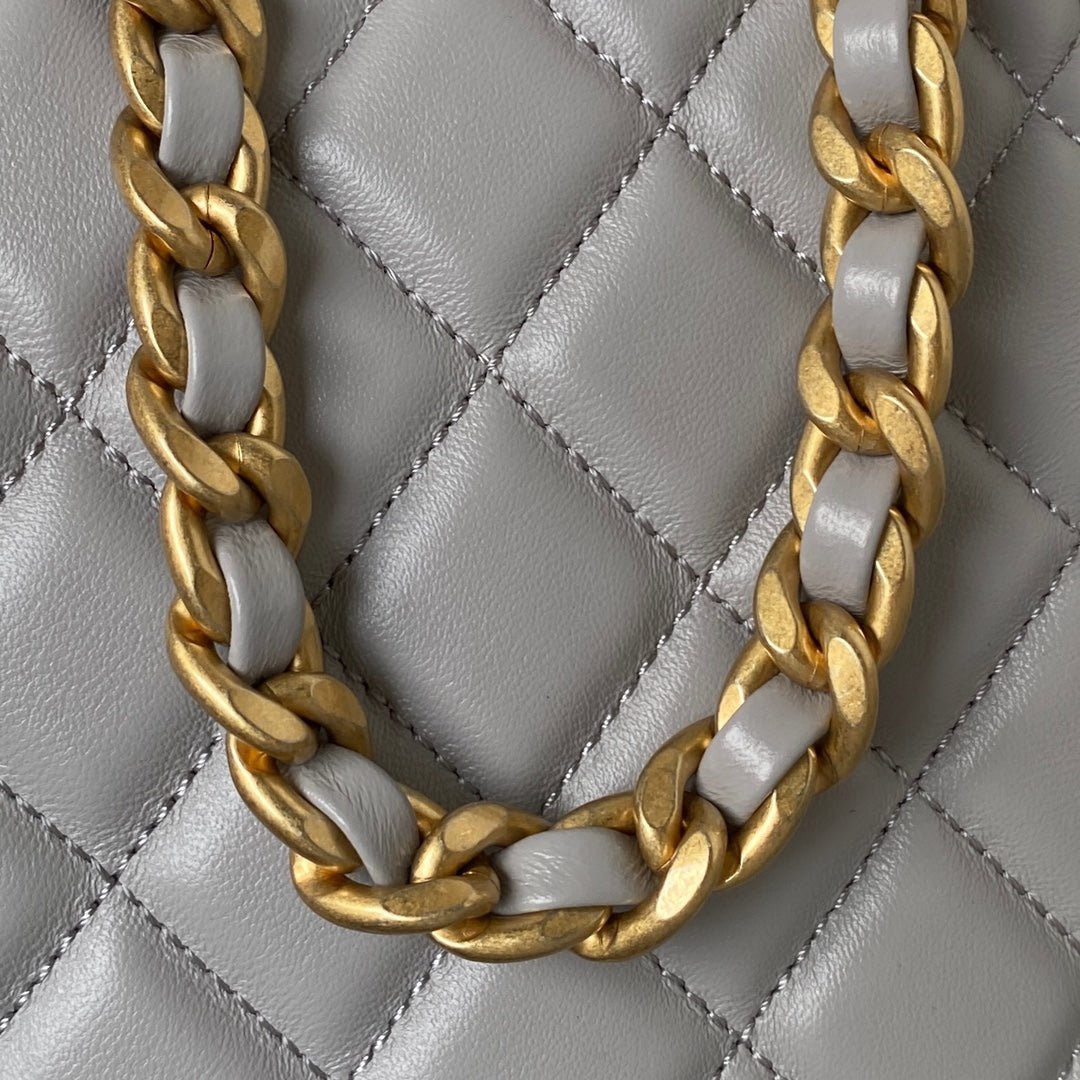 ＣＨＮＥＬ23B HOBO SHOULDER BAG GRAY