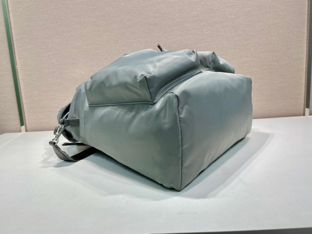 ＰＲＤＡ RE-NYLON AND LEATHER BACKPACK ASH GRAY