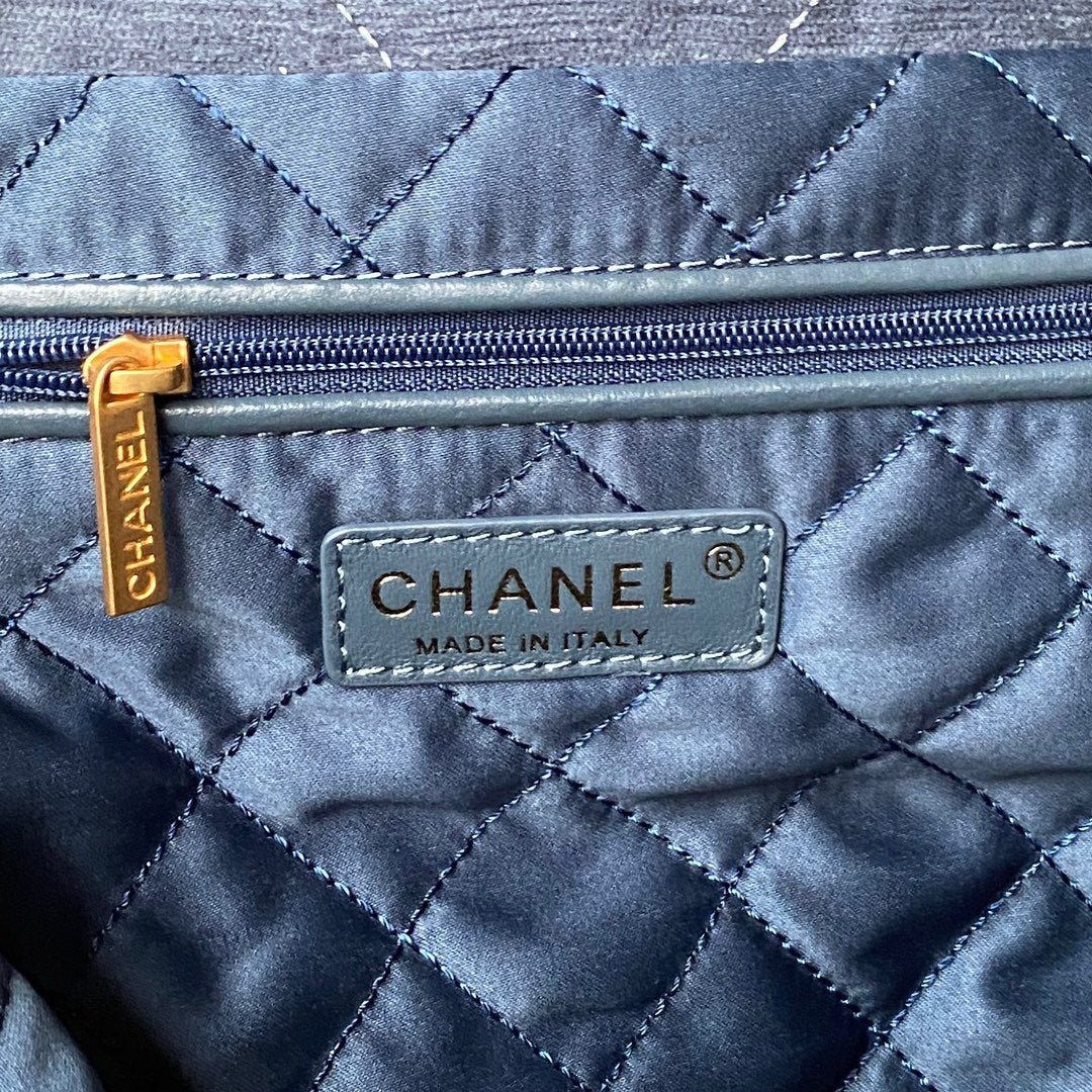 ＣＨＮＥＬ22 HANDBAG BLUE